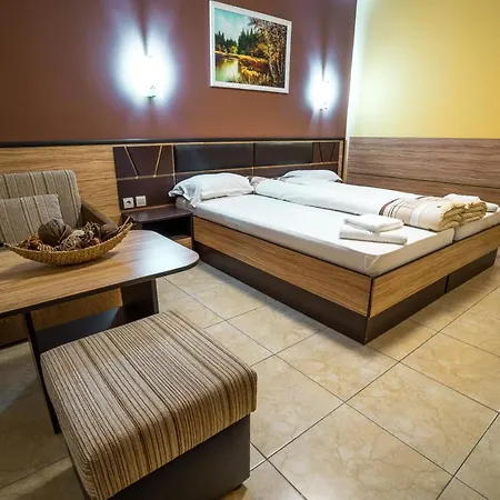 Luxor Лозенец