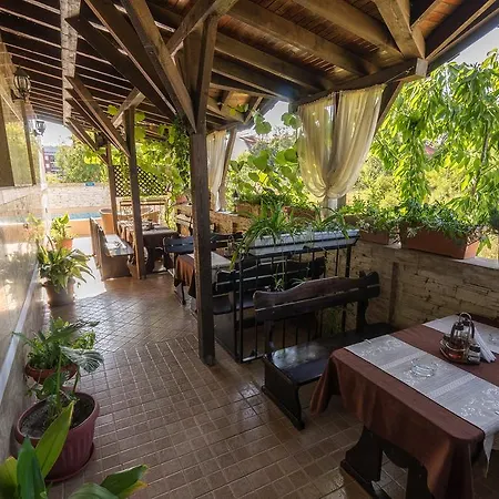 Luxor Лозенец